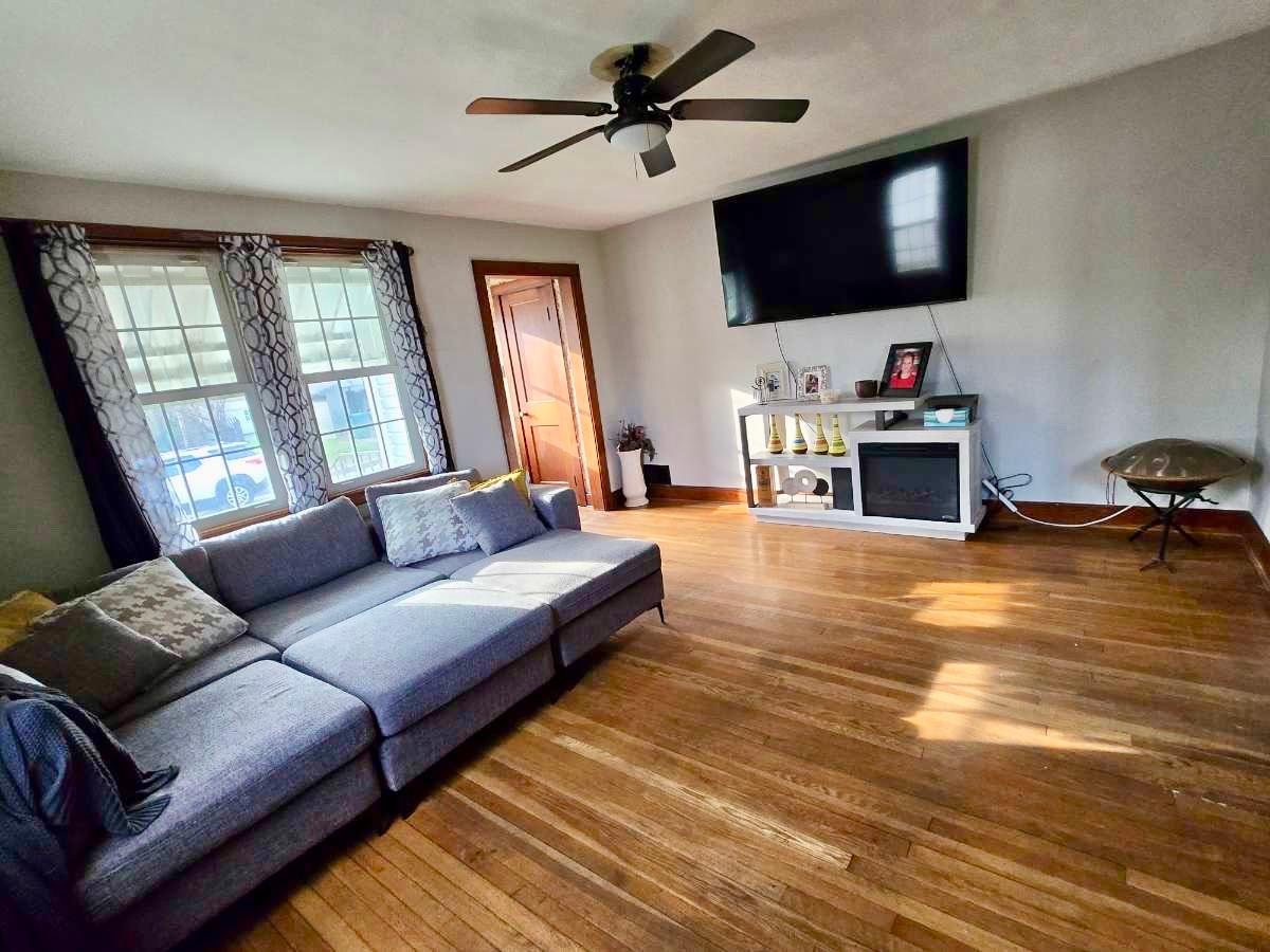 408 Sheldon Street Lawrenceburg, IN 47025 - Photo 4 of 27