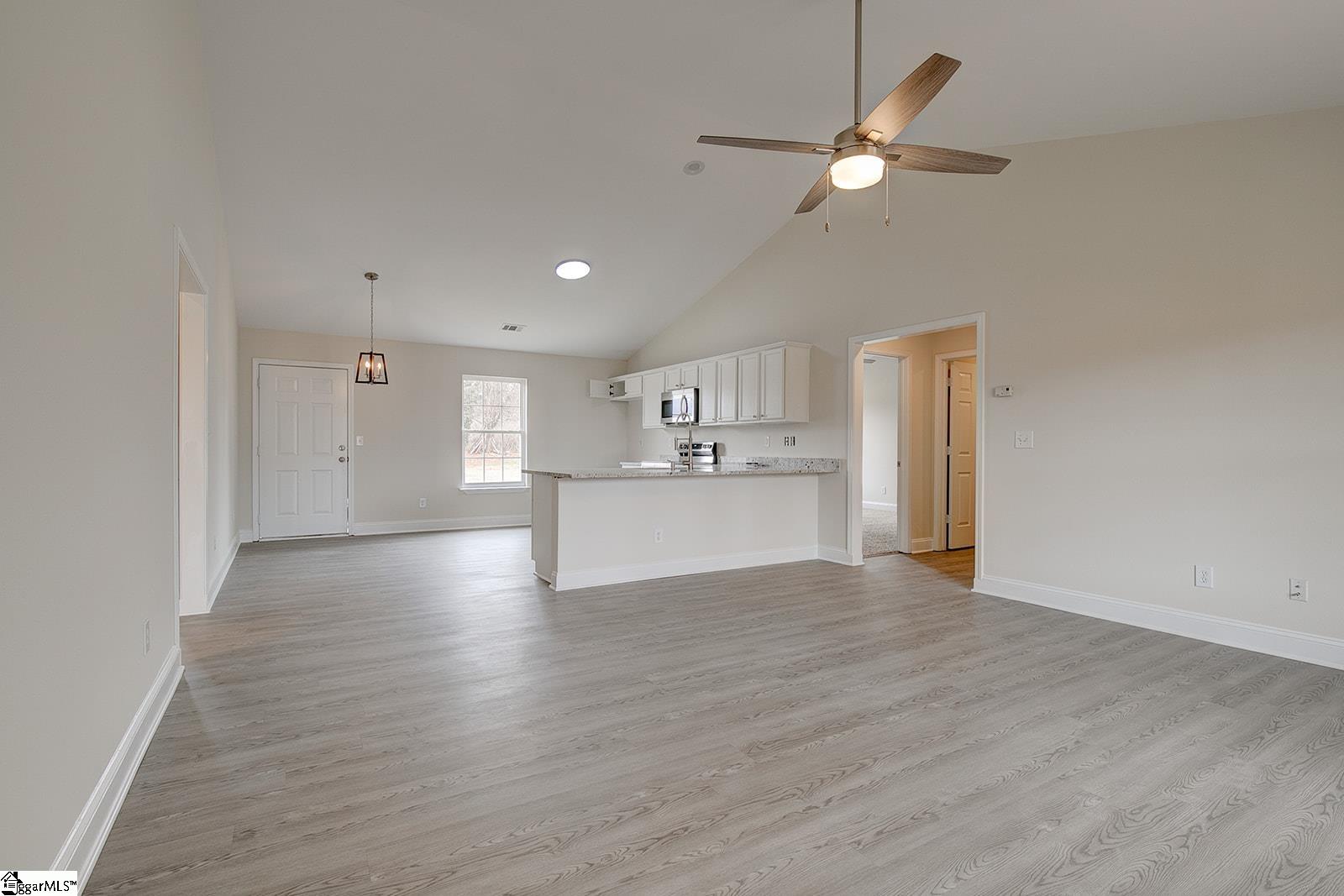 1320 Martin Road Spartanburg, SC 29301 - Photo 6 of 23 Gallery Image 6