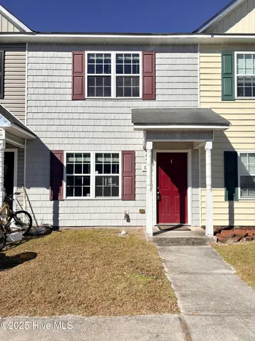 $1,325 | 1007 Banister Loop, Jacksonville, NC 28546