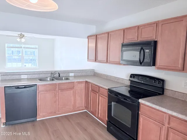 $1,325 | 1007 Banister Loop, Jacksonville, NC 28546