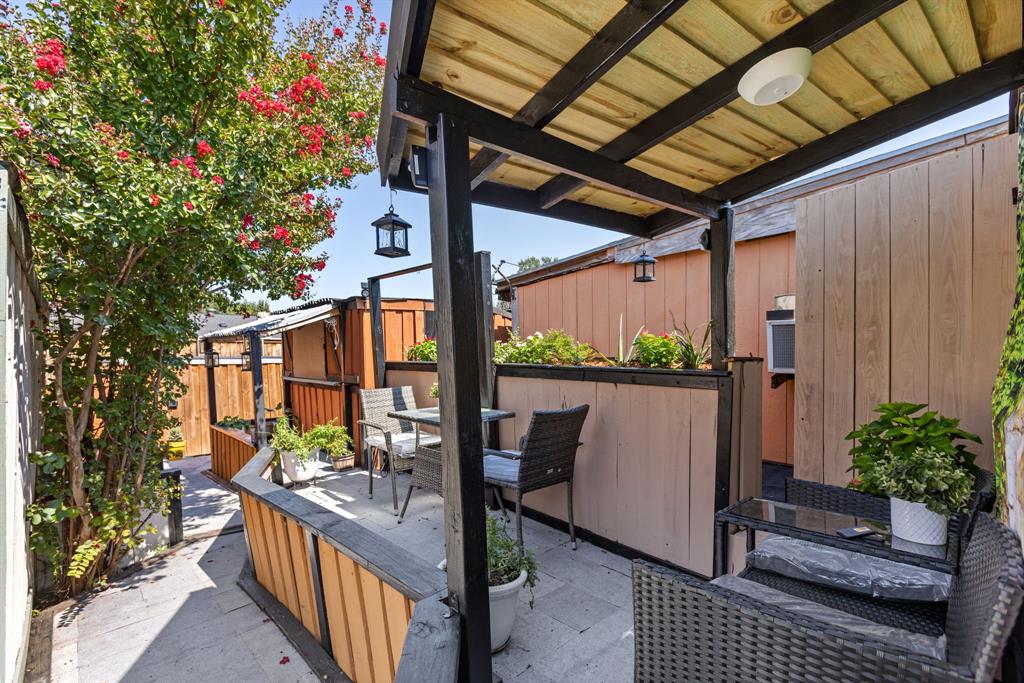 3352 Buckingham Lane Plano, TX 75074 - Photo 32 of 34 a view of balcony with furniture