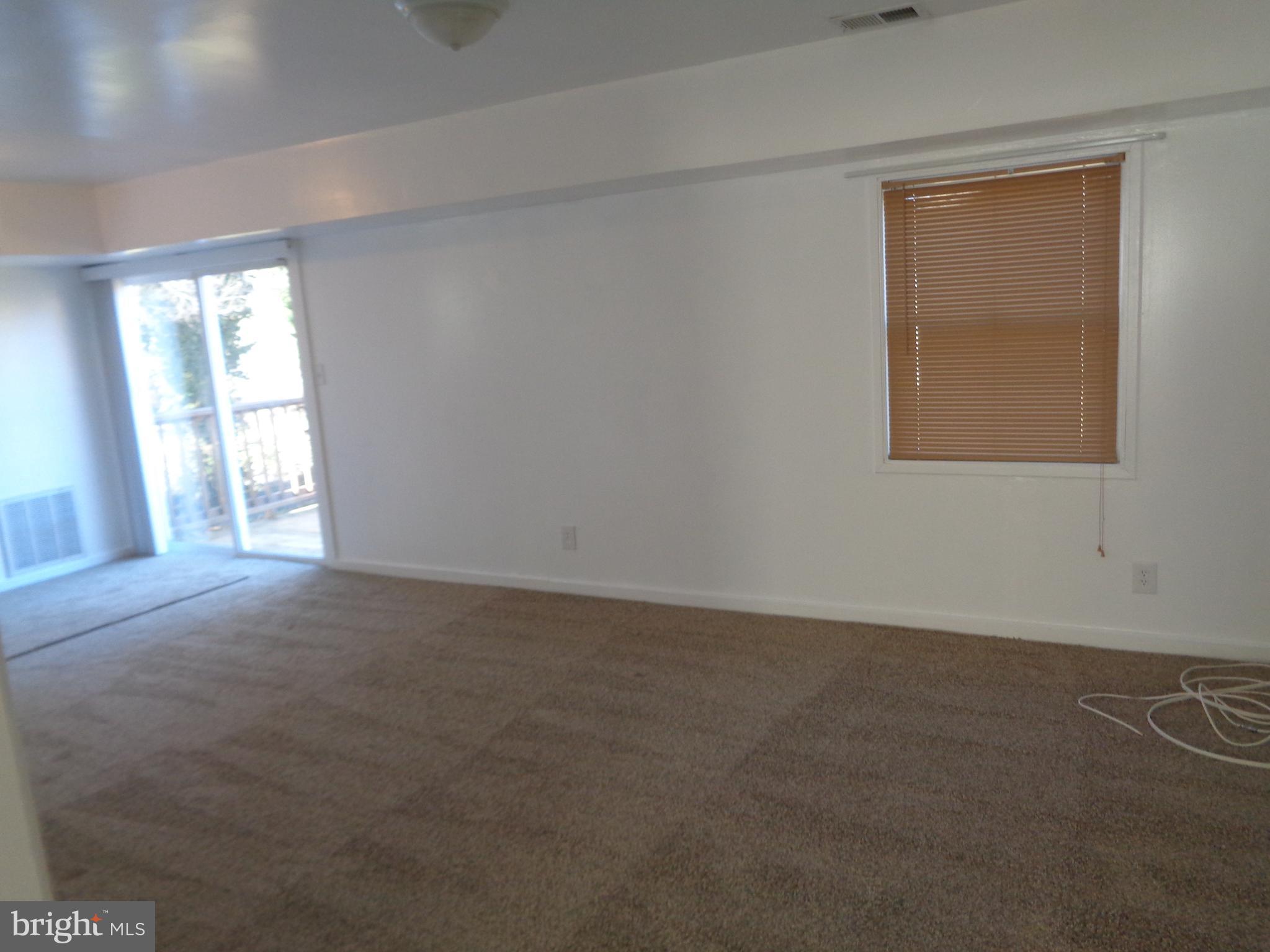 6708 Larkspur Road Morningside, MD 20746 - Photo 13 of 21 Family Room