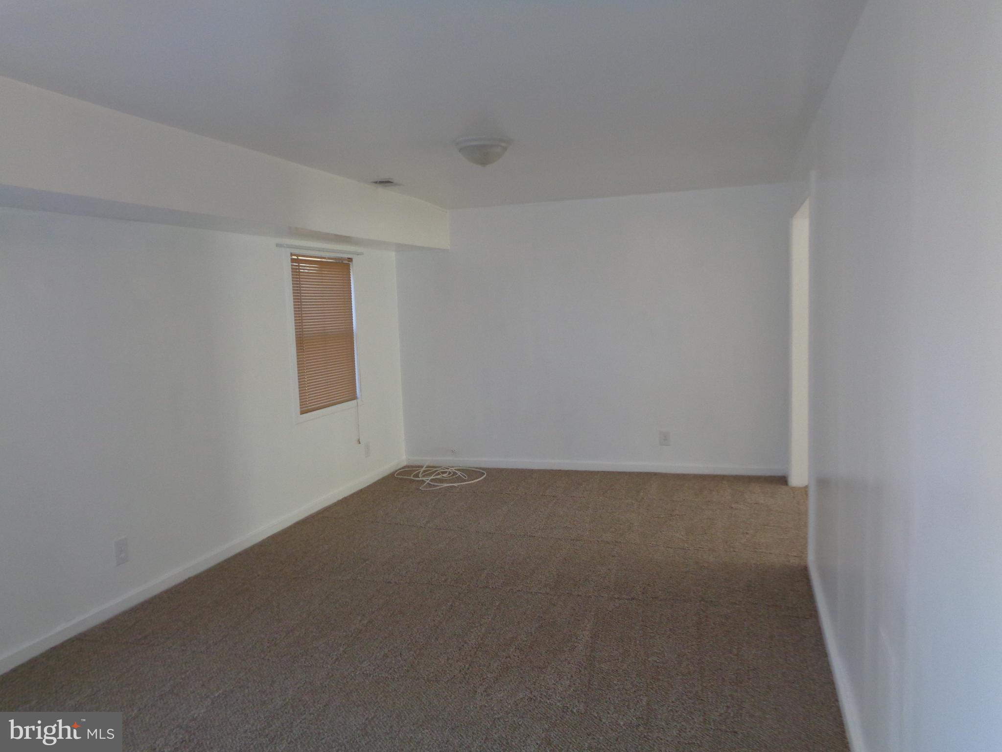 6708 Larkspur Road Morningside, MD 20746 - Photo 17 of 21 Family Room