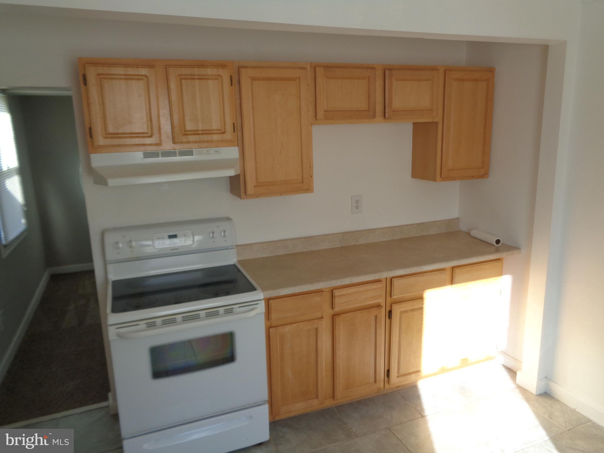 6708 Larkspur Road Morningside, MD 20746 - Photo 3 of 21 Kitchen