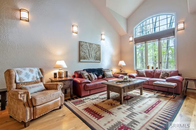 $850,000 | 125 Cobble Creek Lane, Unit 75, Driggs, ID 83422