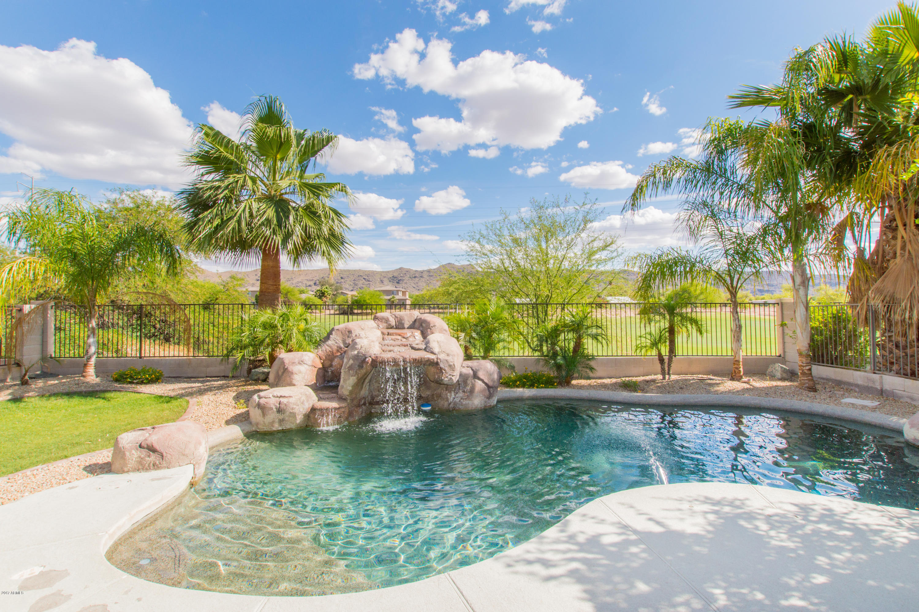 2625 East Fremont Road Phoenix, AZ 85042 - Photo 25 of 38