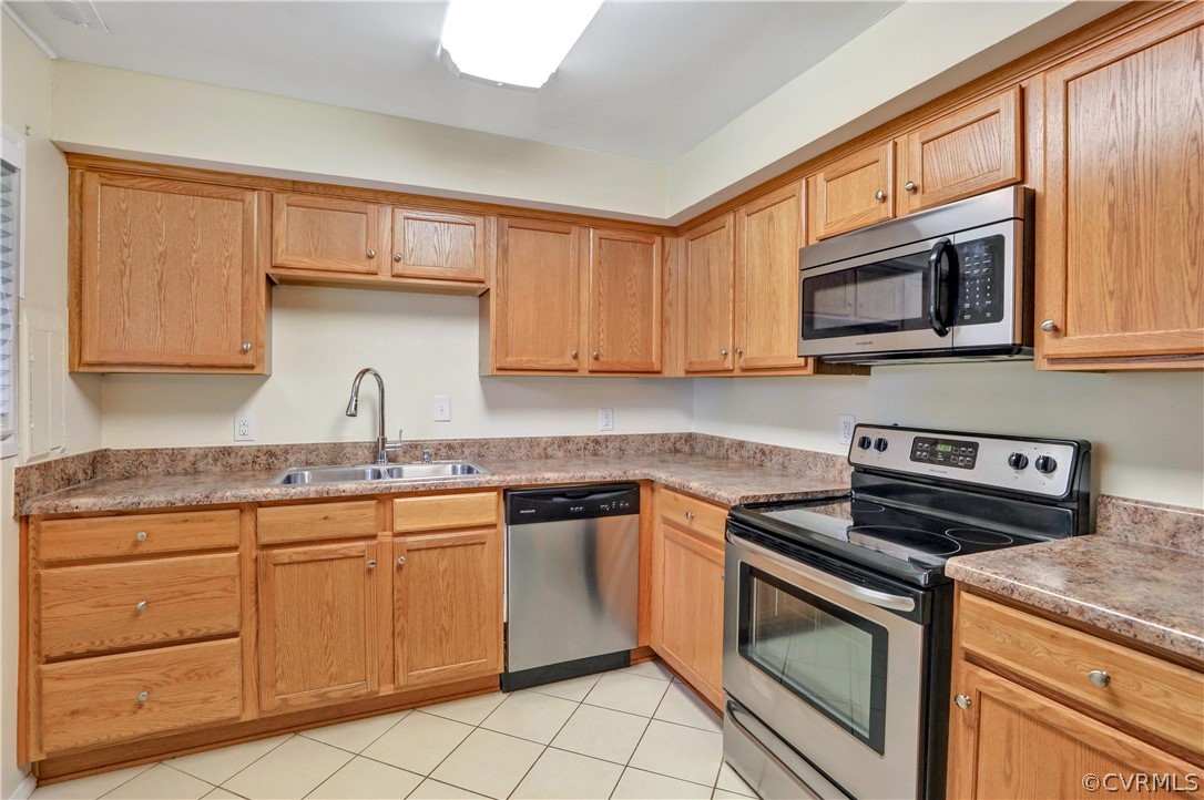 9420 Gayton Road Henrico, VA 23229 - Photo 5 of 21 Gallery Image 5