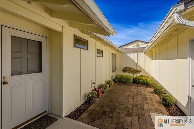 $469,900 | 30 Larch Plaza, Unit A, Monroe Township, NJ 08831