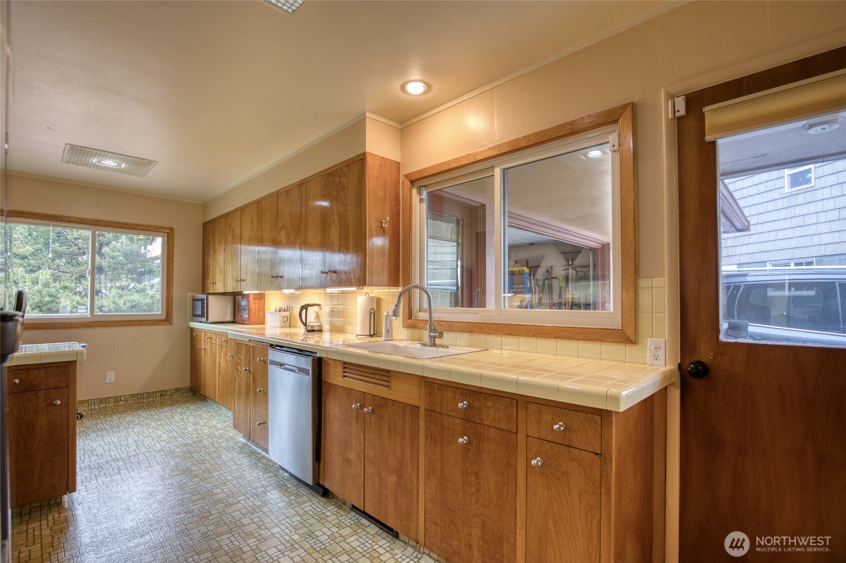 809 North L Street Aberdeen, WA 98520 - Photo 11 of 38