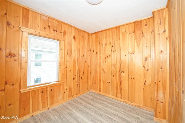 $250,000 | 99 Railroad Avenue, Hoosick Falls, NY 12090