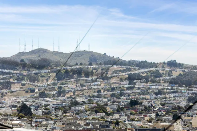 $1,495,000 | 3025 Castro Street, San Francisco, CA 94131