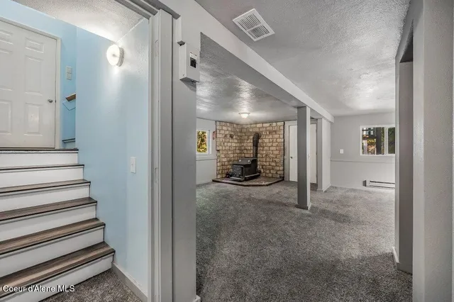 $414,000 | 94 Lochsa Lane, Pinehurst, ID 83850