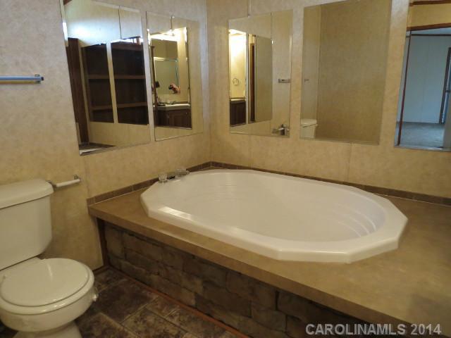 175 Crabtree Road Mocksville, NC 27028 - Photo 12 of 16 Gallery Image 12