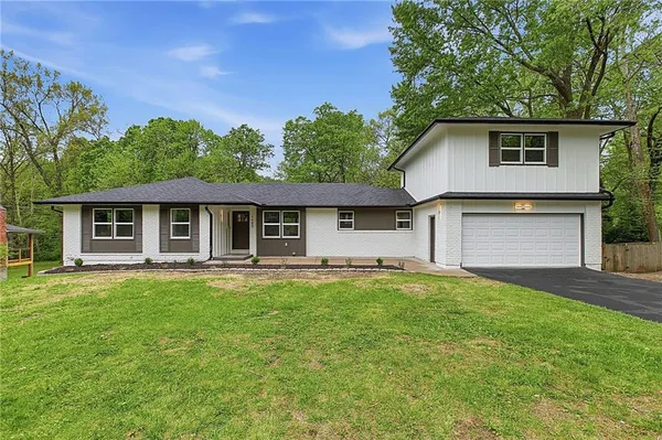 $459,900 | 1480 Hemlock Drive, Liberty, MO 64068