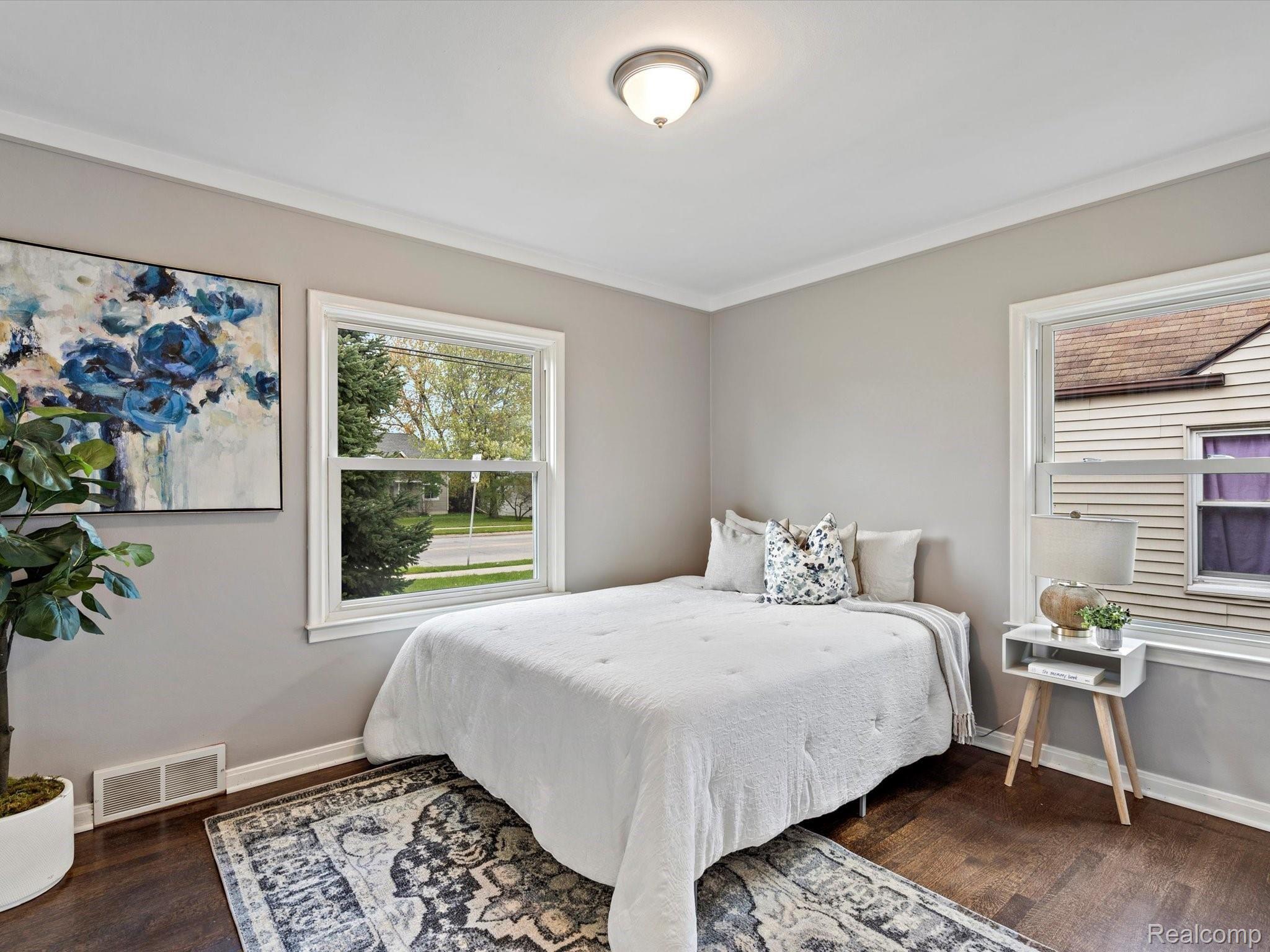 15560 Frazho Road Roseville, MI 48066 - Photo 11 of 17 01-DSC02777.jpg
