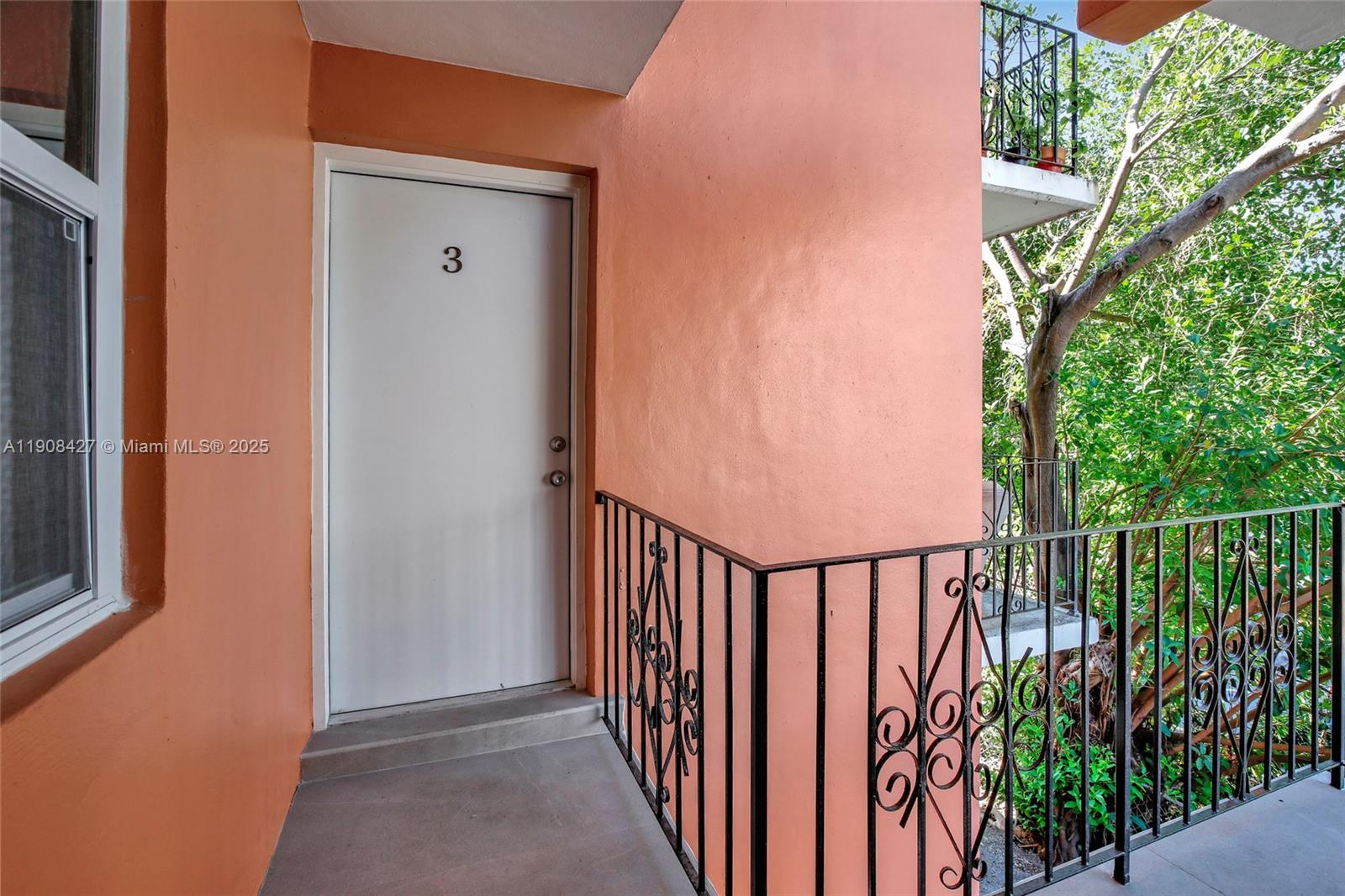 458 Southwest 9th Street, Unit 3 Miami, FL 33130 - Photo 14 of 20