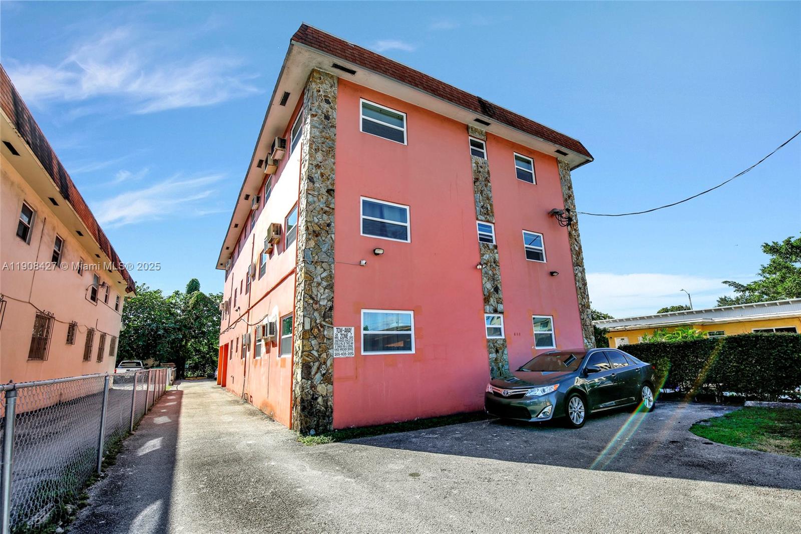 458 Southwest 9th Street, Unit 3 Miami, FL 33130 - Photo 17 of 20