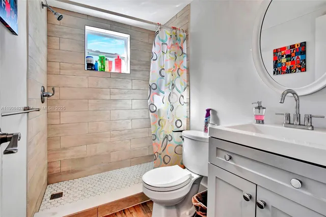 $2,200 | 458 Southwest 9th Street, Unit 3, Miami, FL 33130