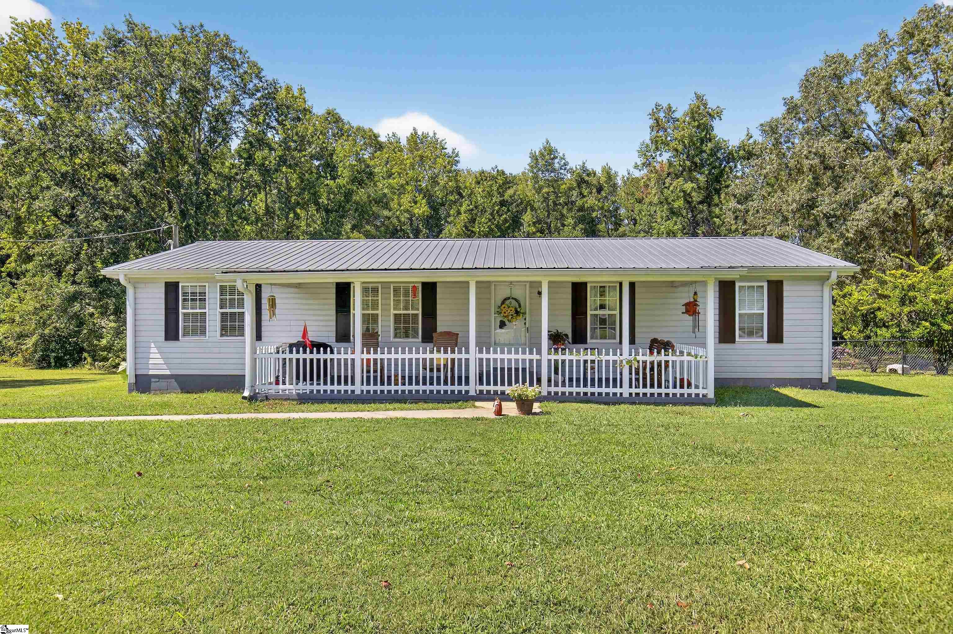 296 Henderson Church Road Gray Court, SC 29645 - Photo 1 of 36
