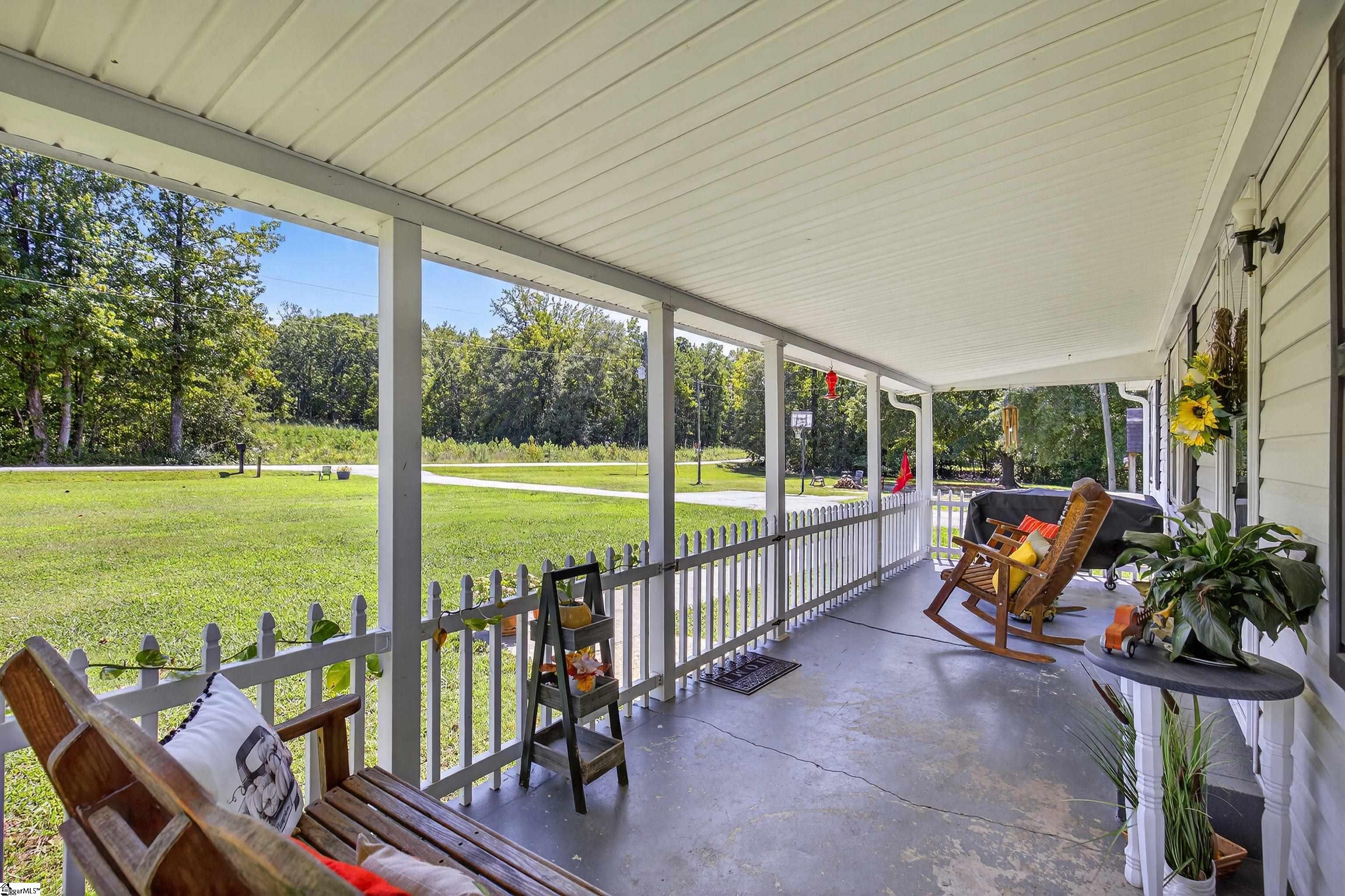 296 Henderson Church Road Gray Court, SC 29645 - Photo 22 of 36