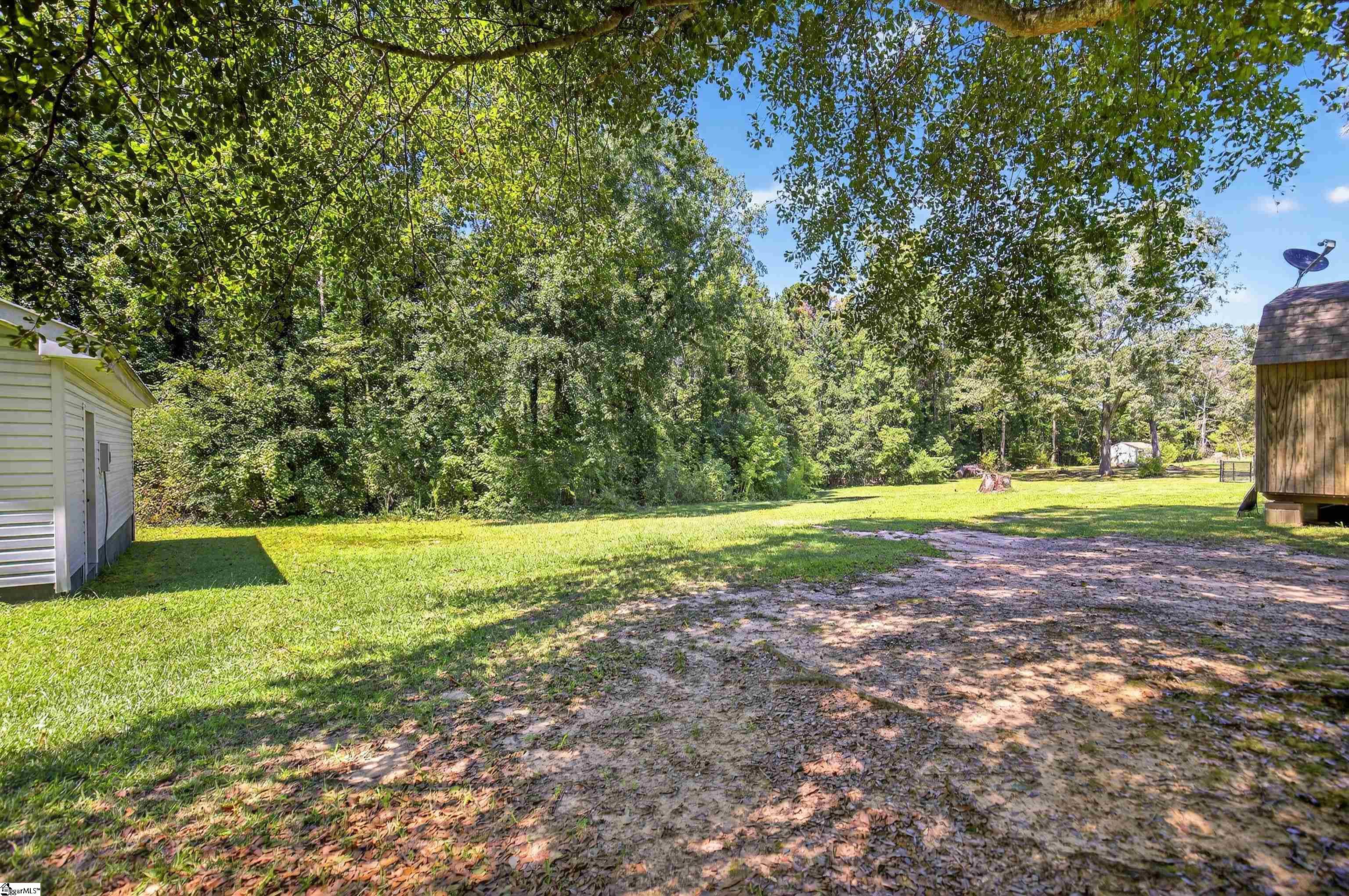 296 Henderson Church Road Gray Court, SC 29645 - Photo 25 of 36
