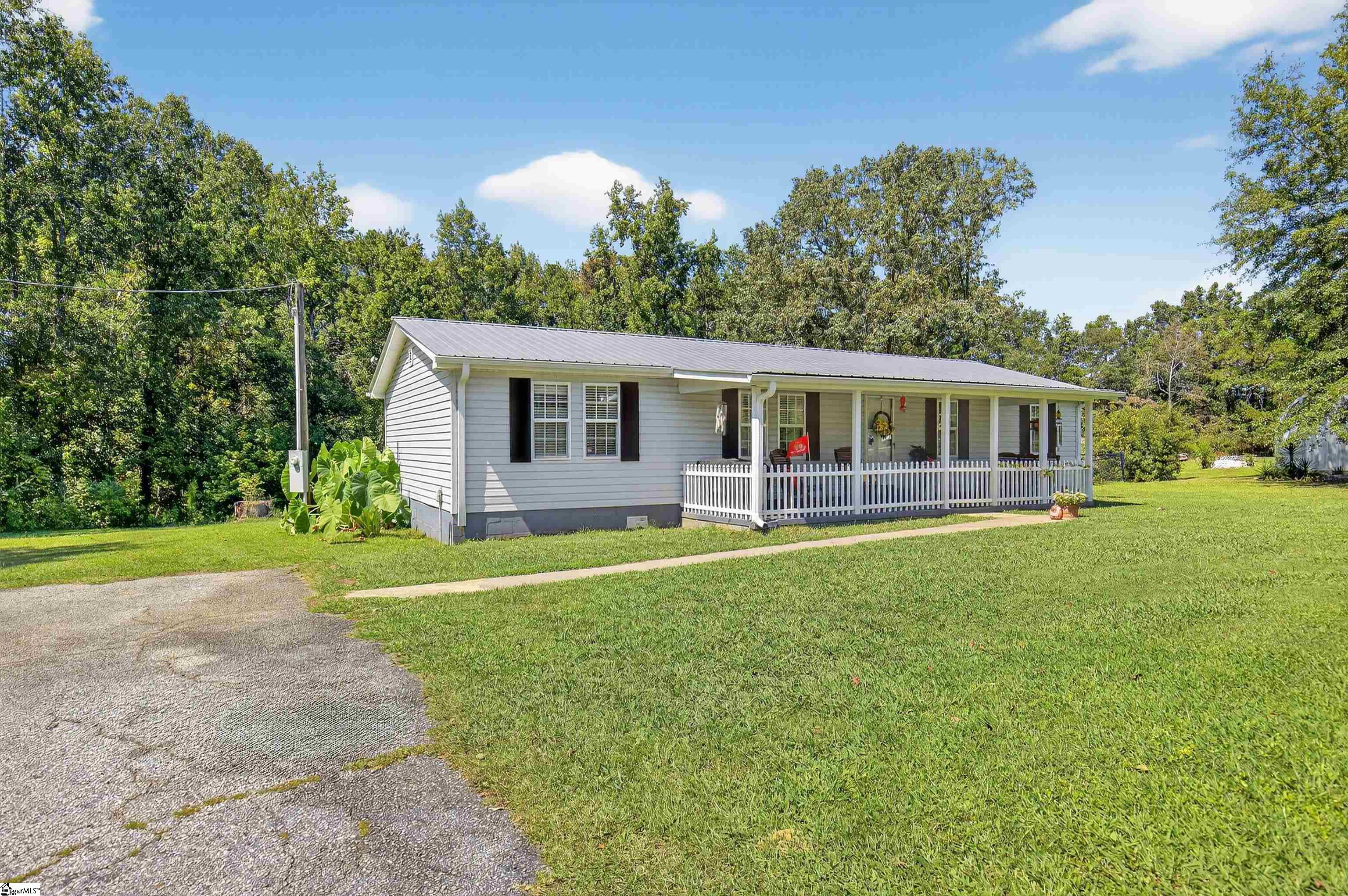 296 Henderson Church Road Gray Court, SC 29645 - Photo 28 of 36