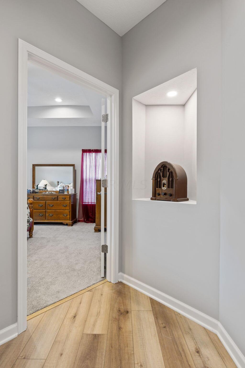 1621 Waterside Drive Circleville, OH 43113 - Photo 25 of 37 Hallway