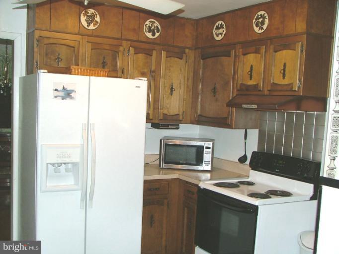 821 Petem Road Kingsville, MD 21087 - Photo 9 of 13 Kitchen