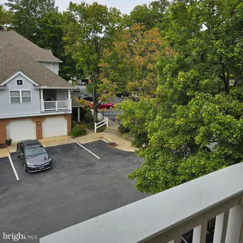 $1,800 | 5814 Wyndham Circle, Unit 301, Columbia, MD 21044