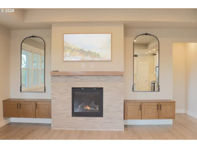 a view of livingroom with fireplace