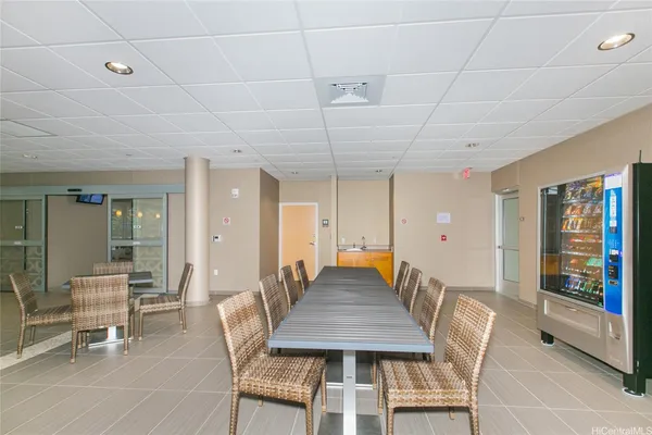 $3,000 | 801 South Street, Unit 1013, Honolulu, HI 96813