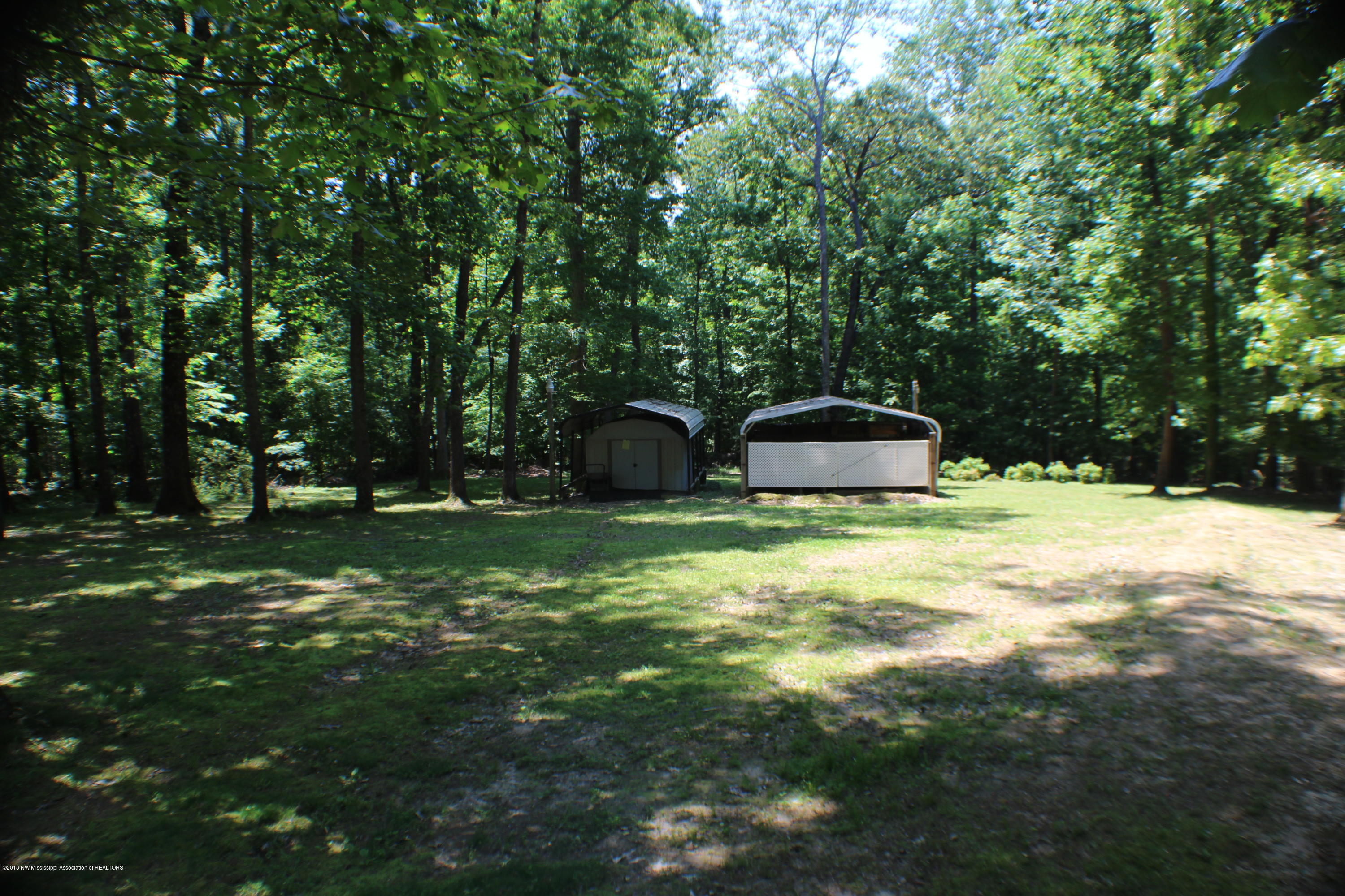 1752 David Road Coldwater, MS 38618 - Photo 25 of 32 IMG_5212
