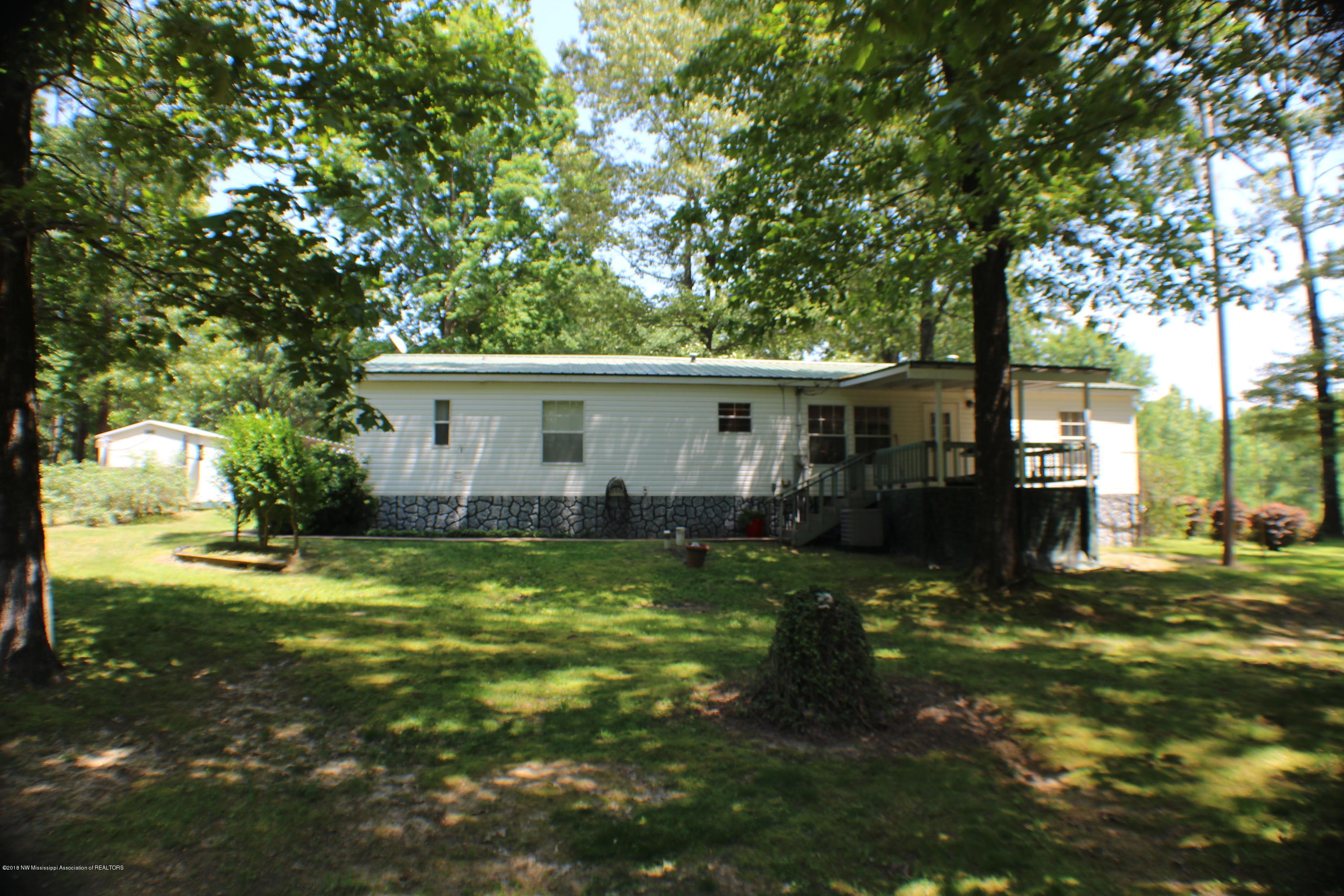 1752 David Road Coldwater, MS 38618 - Photo 27 of 32 IMG_5214