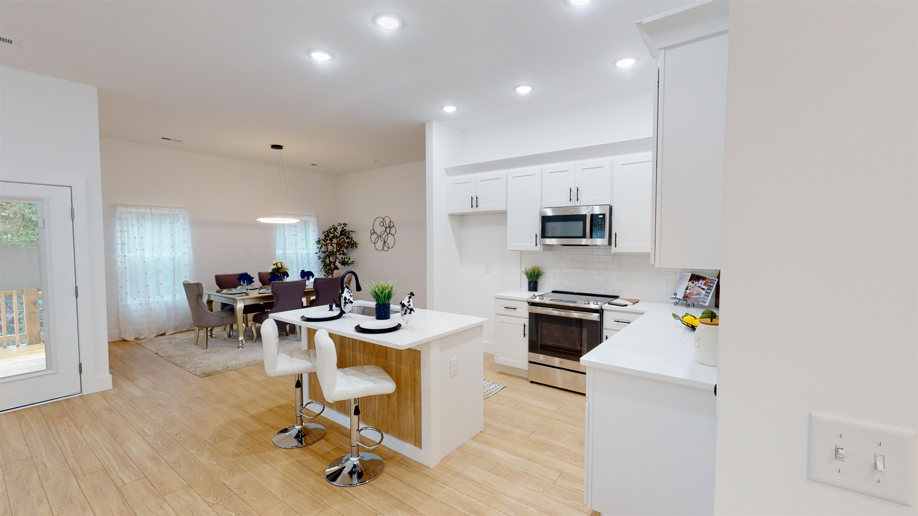 223 R C Thompson Road Chesnee, SC 29323 - Photo 4 of 30