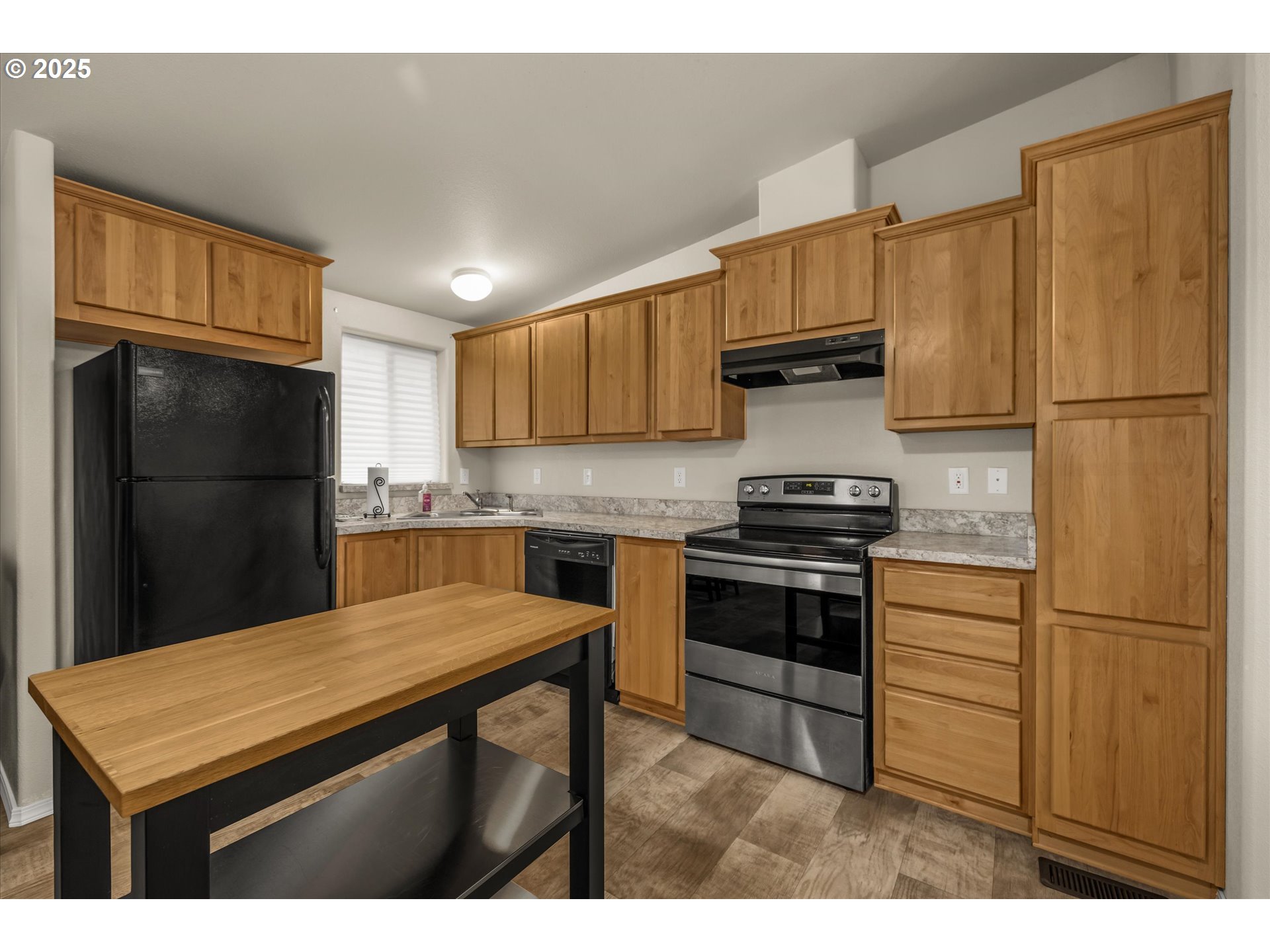 71210 East Faubion Loop Rhododendron, OR 97049 - Photo 10 of 28