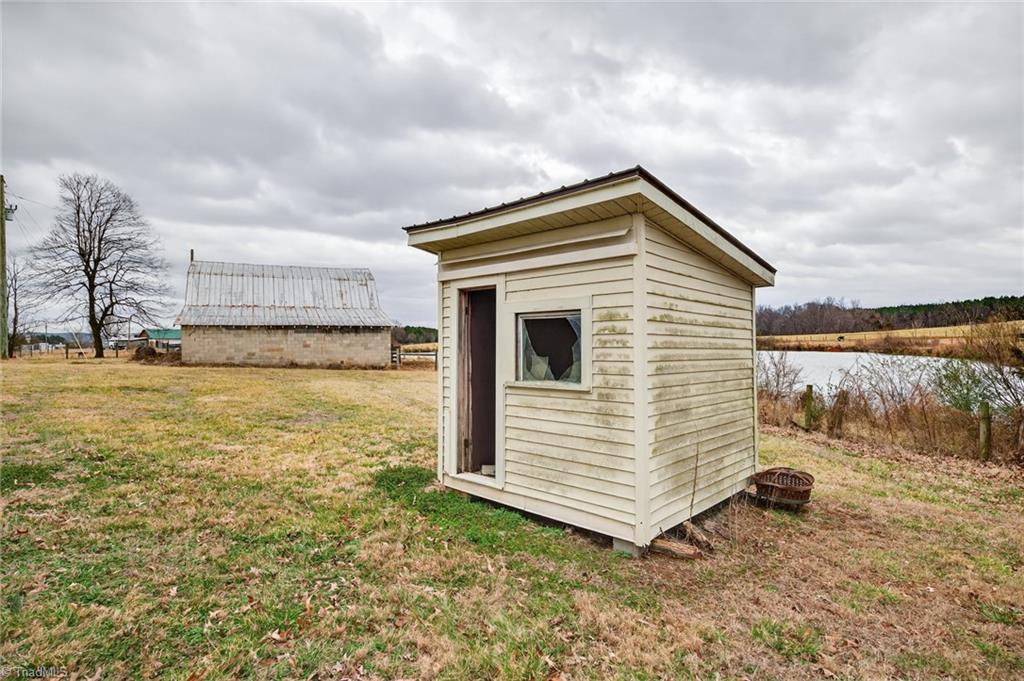 6227 Gravel Hill Road Denton, NC 27239 - Photo 31 of 35