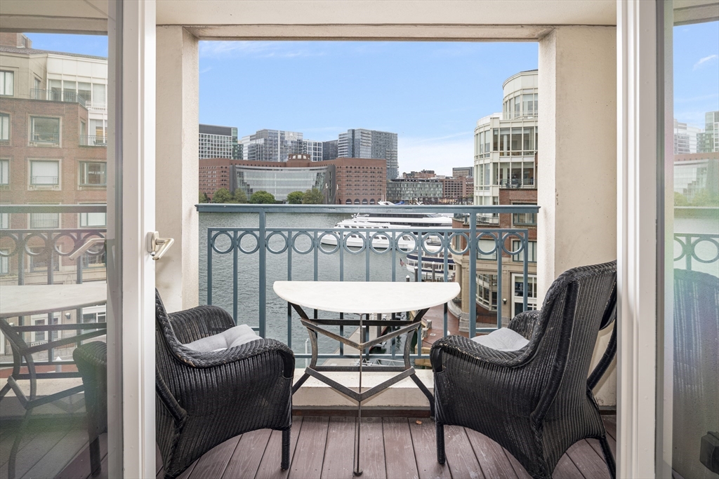 20 Rowes Wharf, Unit 308 Boston, MA 02110 - Photo 2 of 19
