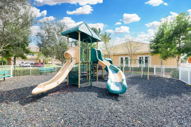 $425,000 | 5809 Monterra Club Drive, Lake Worth, FL 33463