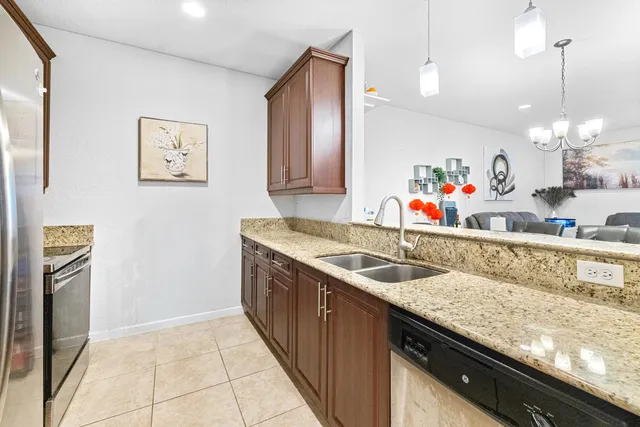 $425,000 | 5809 Monterra Club Drive, Lake Worth, FL 33463