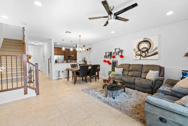 $425,000 | 5809 Monterra Club Drive, Lake Worth, FL 33463