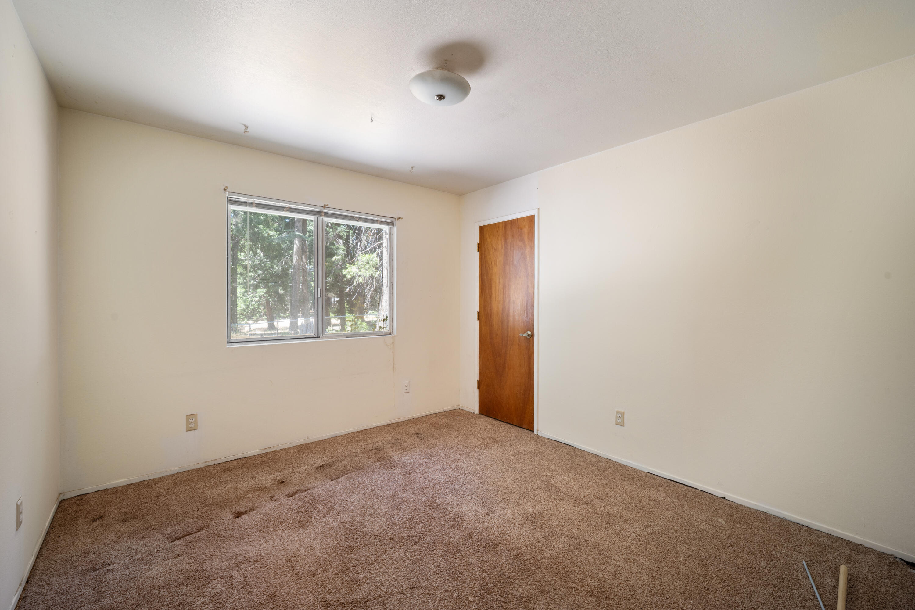 34610 Westward Ho Road Shingletown, CA 96088 - Photo 30 of 34 Interior12