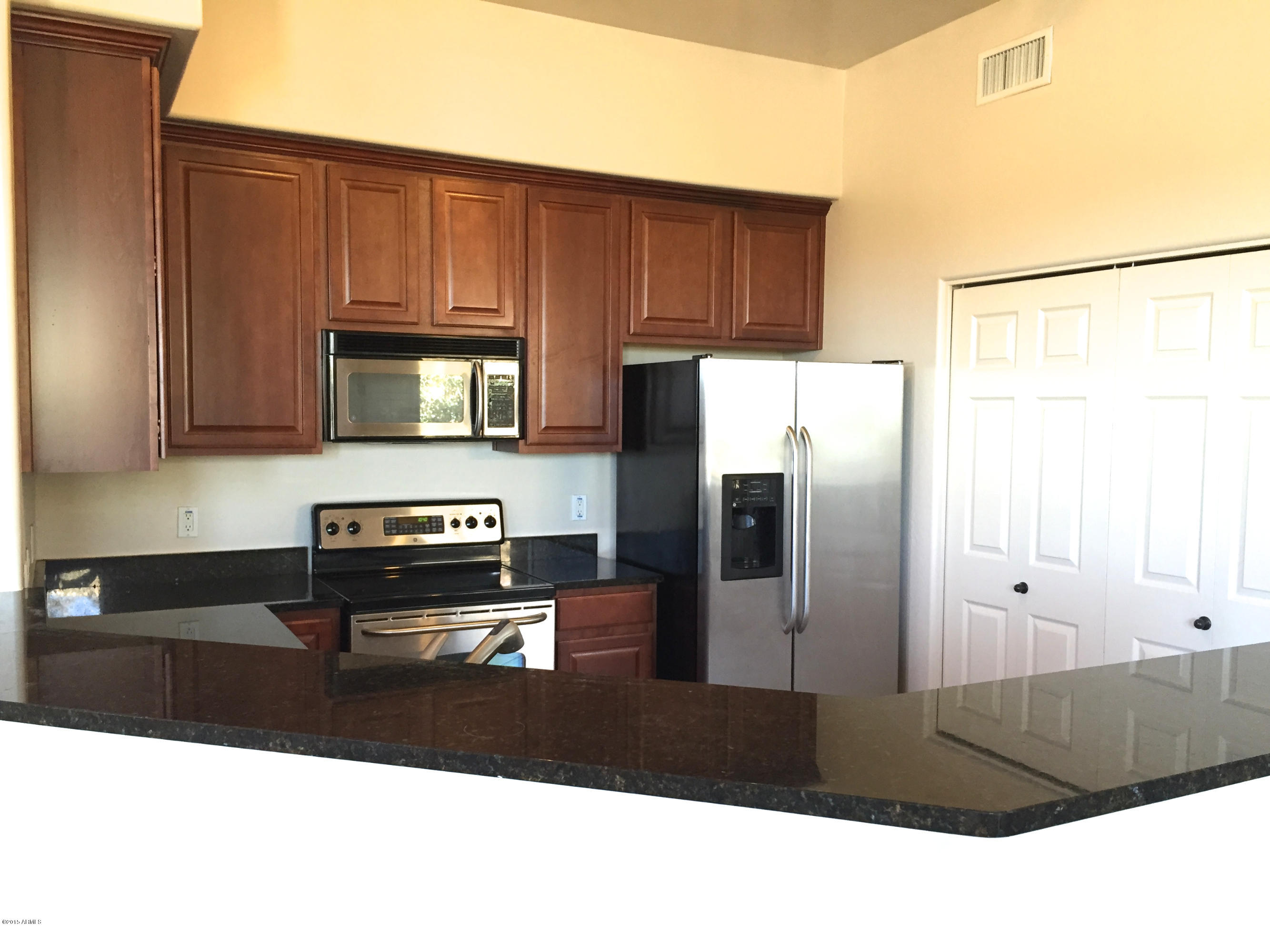 3330 South Gilbert Road, Unit 2038 Chandler, AZ 85286 - Photo 2 of 20 Kitchen 2
