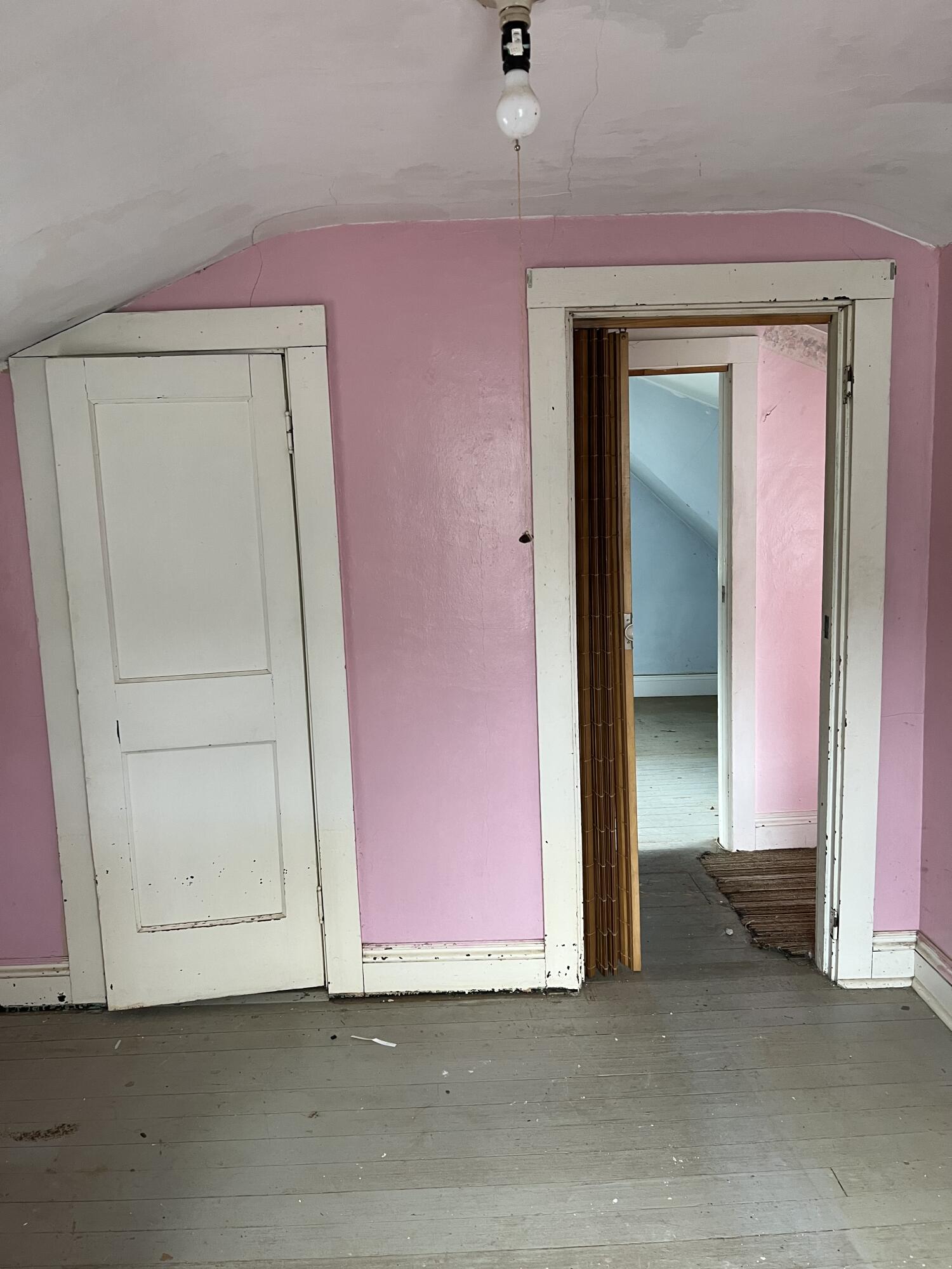 13 Andrews Road Vineyard Haven, MA 02568 - Photo 10 of 20 an empty room with closet