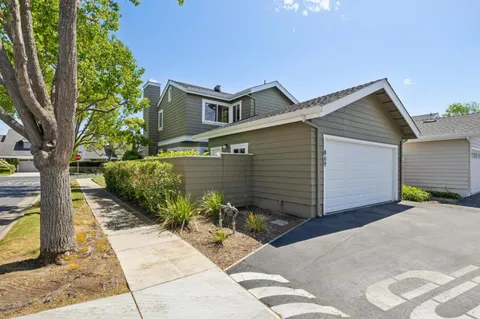 $1,678,000 | 869 Newport Circle, Redwood City, CA 94065