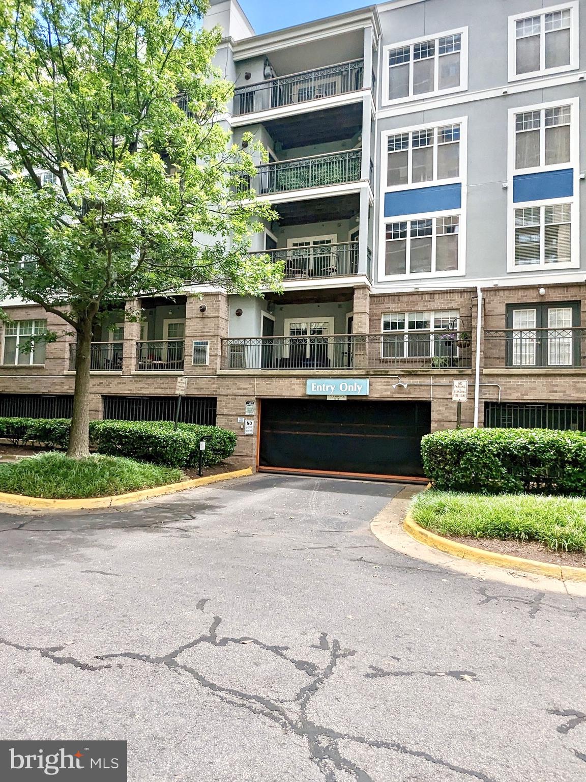 5563 Seminary Road, Unit 411 Falls Church, VA 22041 - Photo 66 of 67 Gallery Image 66