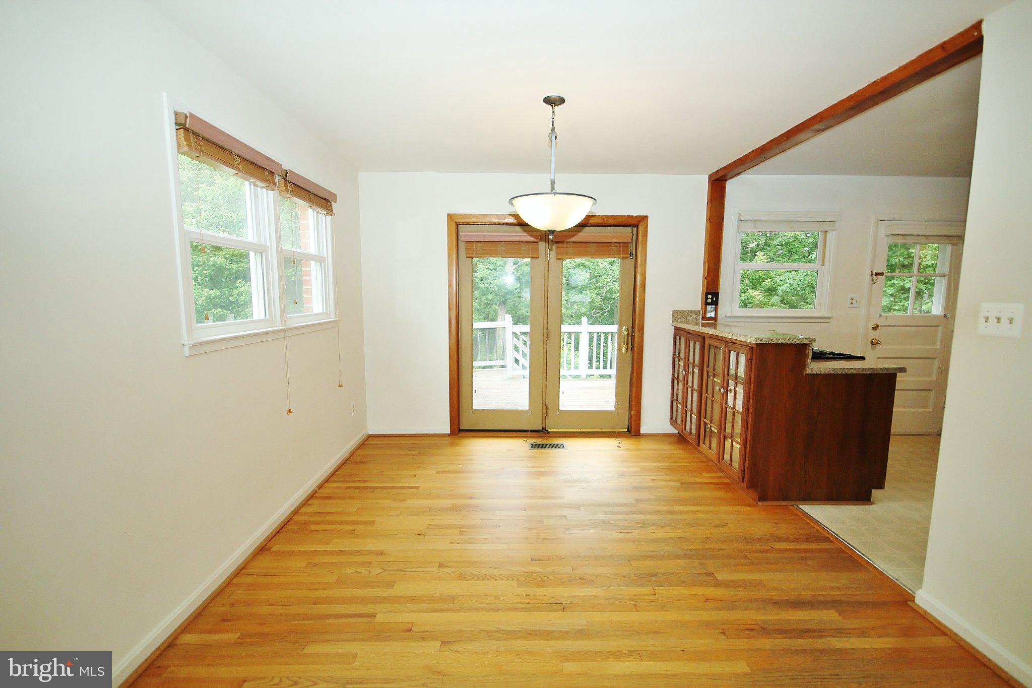 5504 Inverchapel Road Springfield, VA 22151 - Photo 11 of 51 Bright and airy open space awaits.