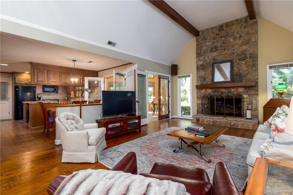 3116 Colony Road Charlotte, NC 28211 - Photo 10 of 32 Gallery Image 10