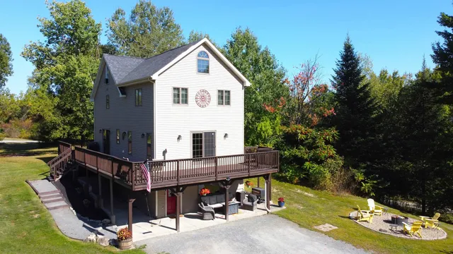 $399,900 | 113 Appletree Lane, Newport, VT 05855