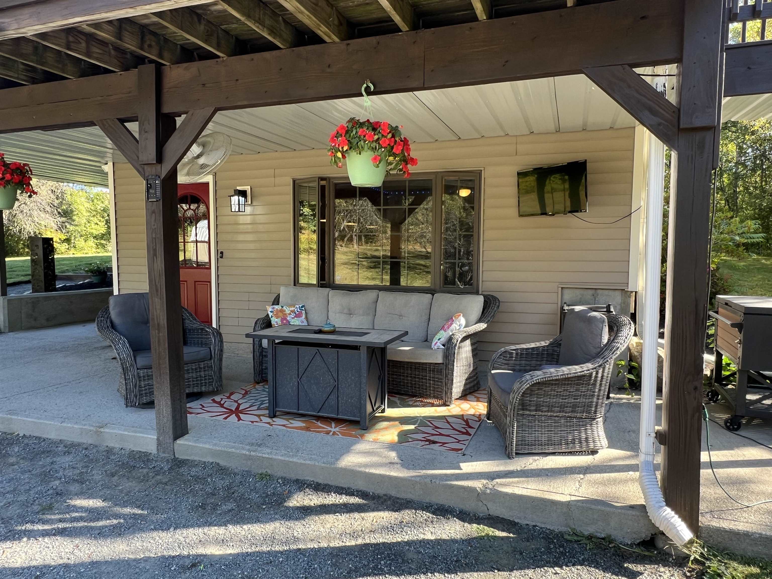 113 Appletree Lane Newport, VT 05855 - Photo 35 of 41