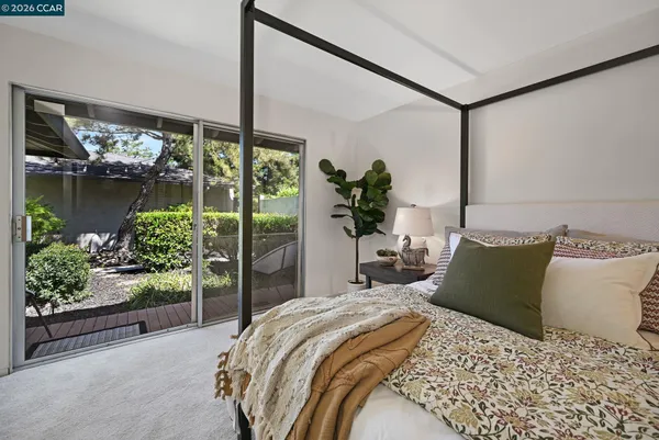 $1,649,000 | 4 Burnt Oak Circle, Lafayette, CA 94549